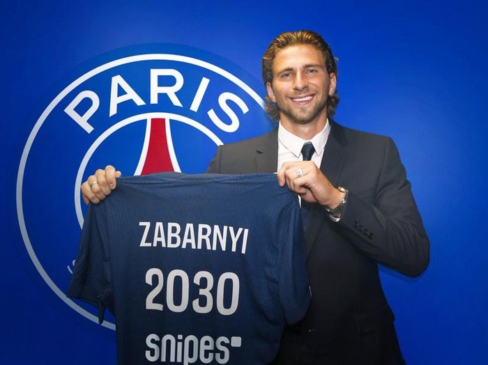 PSG merekrut Illia Zabarnyi dari Bournemouth di bursa transfer musim panas, 12 Agustus 2025.