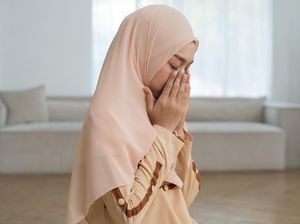 Lirik Shalawat Badar Lengkap Arab, Latin, dan Artinya Lirik Shalawat Badar Lengkap Arab, Latin, dan Artinya