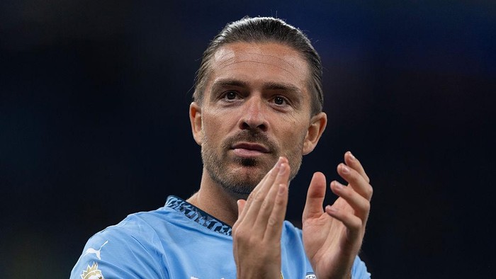 MANCHESTER, ENGLAND - MAY 20: Jack Grealish of Manchester City acknowledges the fans after the Premier League match between Manchester City FC and AFC Bournemouth at Etihad Stadium on May 20, 2025 in Manchester, England. (Photo by Visionhaus/Getty Images)