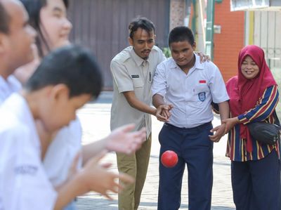 Keceriaan Pelajar Tunanetra Surabaya di Lomba Kemerdekaan