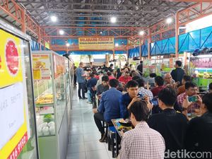 Siasat Pegawai Kantoran Tekan Biaya Makan Siang Biar Tak Tembus Rp 100 Ribu Siasat Pegawai Kantoran Tekan Biaya Makan Siang Biar Tak Tembus Rp 100 Ribu