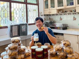 Didukung Ayah, Ini Cerita Putra Ahok Nicholas Sean Jualan Cookies Rp 200 Ribu Didukung Ayah, Ini Cerita Putra Ahok Nicholas Sean Jualan Cookies Rp 200 Ribu