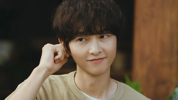 Penampilan Song Joong Ki dalam drama Korea My Youth