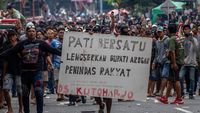 Aksi Ribuan Warga Pati Tuntut Bupati Sudewo Mundur