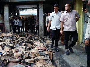 Andre Rosiade Tawarkan Solusi Revitalisasi Pasar Silungkang Sumbar yang Terbakar Andre Rosiade Tawarkan Solusi Revitalisasi Pasar Silungkang Sumbar yang Terbakar