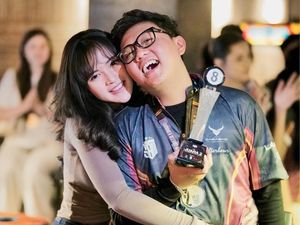 Bella Bonita Keibuan Banget Bikin Denny Caknan Meleleh Bella Bonita Keibuan Banget Bikin Denny Caknan Meleleh