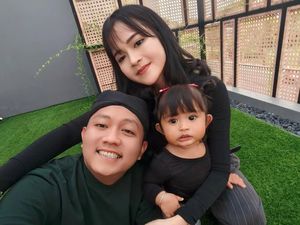 Bella Bonita Urus Anak Sendiri, pas Gabut Main Ini Bareng Denny Caknan Bella Bonita Urus Anak Sendiri, pas Gabut Main Ini Bareng Denny Caknan