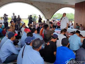 Pelaku Wisata hingga Nelayan Deklarasi Tolak KJA di Pangandaran Pelaku Wisata hingga Nelayan Deklarasi Tolak KJA di Pangandaran
