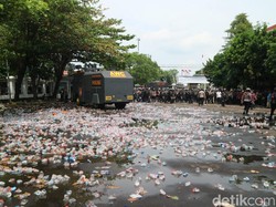 Update Suasana Demo di Kantor Bupati Pati Sore Ini