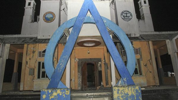 Gereja Kristen Injil di Sarmi Papua Rusak Parah Pascagempa M 6,4