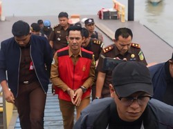 Sebelum Tersangka Korupsi Dana Desa, Kades di Karimun Tunggak Gaji-Pecat Staf
