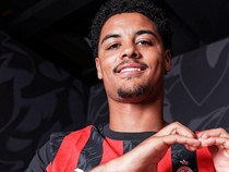 Resmi! AC Milan Rekrut Koni De Winter dari Genoa