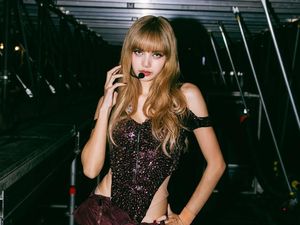 DREAM Jadi Babak Baru Elegansi Melankolis Lisa BLACKPINK DREAM Jadi Babak Baru Elegansi Melankolis Lisa BLACKPINK