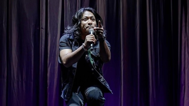Kabar Terkini Artis dari InsertLive : 14 Tahun Konsistensi Praz Teguh di Dunia Hiburan yang Berbuah Manis