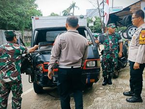 Polisi Ungkap Tabrakan 2 Mobil Boks di Ciputat Dipicu Sopir Hindari Kucing Polisi Ungkap Tabrakan 2 Mobil Boks di Ciputat Dipicu Sopir Hindari Kucing