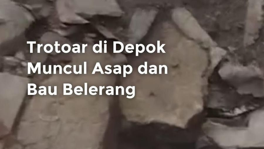 Video: Duh! Trotoar di Depok Muncul Asap-Bau Belerang 