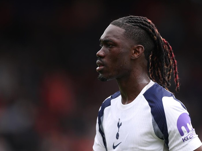 LUTON, ENGLAND - JULY 26: Yves Bissouma of Tottenham Hotspur during the pre-season friendly match between Luton Town and Tottenham Hotspur at Kenilworth Road on July 26, 2025 in Luton, England. (Photo by Alex Pantling/Getty Images)