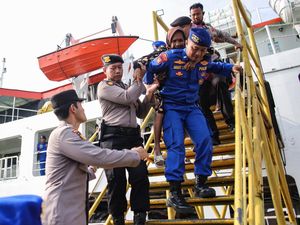 220 Penumpang KMP Gili Iyang Selamat dari Kebakaran