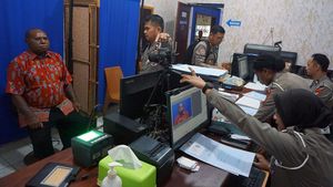 42 Kepala Suku Papua Terima SIM Gratis Jelang HUT ke-80 RI