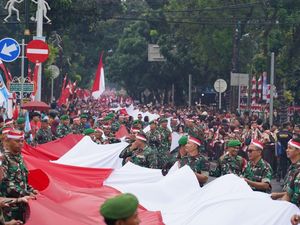 Kirab Bendera Merah Putih, Bupati Rudy: Bogor Kuat Jika Semua Bersatu