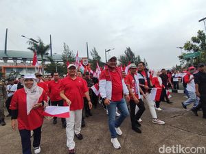 Bupati Bogor Lepas Kirab Akbar Merah Putih Sepanjang 600 Meter