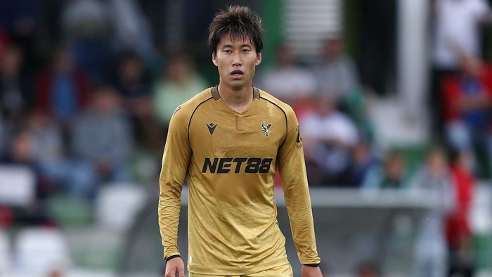 Daichi Kamada Daichi Kamada of Crystal Palace during the pre-season friendly match between 1. FSV Mainz 05 and Crystal Palace at Hans-Ludwig-Stadion on July 29, 2025 in Wals, Austria. (Photo by Crystal Pix/MB Media/Getty Images)