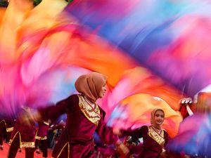 Festival Penuh Warna Semarakkan HUT RI di Makassar