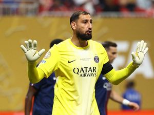 Donnarumma Takkan Bisa Gantikan Peran Ederson di Man City Donnarumma Takkan Bisa Gantikan Peran Ederson di Man City