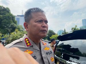 Pengajian Masuk Surga Bayar Sejuta Umi Cinta Diikuti Puluhan Jemaah Pengajian Masuk Surga Bayar Sejuta Umi Cinta Diikuti Puluhan Jemaah