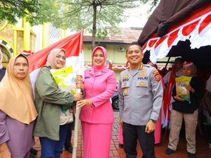 Polresta Bogor Gelar Gerakan Pangan Murah, Bagikan Bendera Merah Putih untuk Masyarakat Polresta Bogor Gelar Gerakan Pangan Murah, Bagikan Bendera Merah Putih untuk Masyarakat