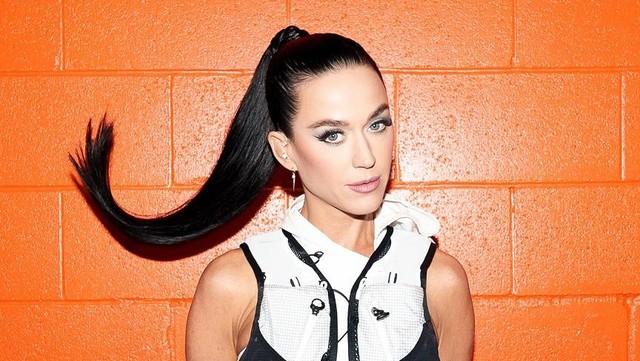 Highlight Dunia Hiburan InsertLive : Katy Perry Kena Denda Rp113 Juta Perkara Syuting Video Musik di Kawasan Lindung Spanyol