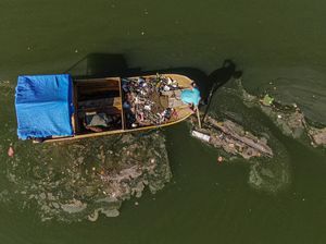 Kendari Terapkan Denda Rp50 Juta Buat yang Buang Sampah Sembarangan Kendari Terapkan Denda Rp50 Juta Buat yang Buang Sampah Sembarangan