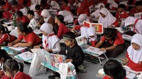Potret Lomba Mewarnai di SDN Kebayoran Lama, Hadiahnya Nonton MotoGP Mandalika