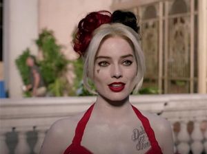 James Gunn Jawab Nasib Margot Robbie di DCU James Gunn Jawab Nasib Margot Robbie di DCU