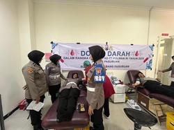 Sambut Hari Jadi ke-77, Puluhan Polwan di Polres Pasuruan Donor Darah