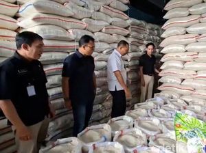 Satgas Pangan Polres Depok Cek Stok hingga Harga Beras Bareng Pemkot Satgas Pangan Polres Depok Cek Stok hingga Harga Beras Bareng Pemkot