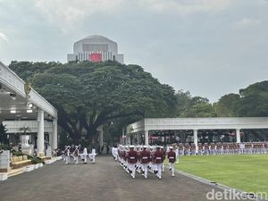 Kolonel Inf Amril Hairuman Jadi Komandan Upacara HUT RI ke-80 di Istana Kolonel Inf Amril Hairuman Jadi Komandan Upacara HUT RI ke-80 di Istana