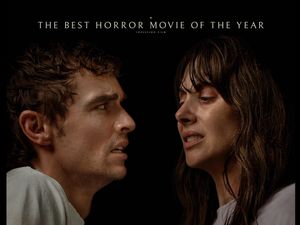 Sinopsis Together, Film Horror 2025 Dibintangi Dave Franco dan Alison Brie Sinopsis Together, Film Horror 2025 Dibintangi Dave Franco dan Alison Brie