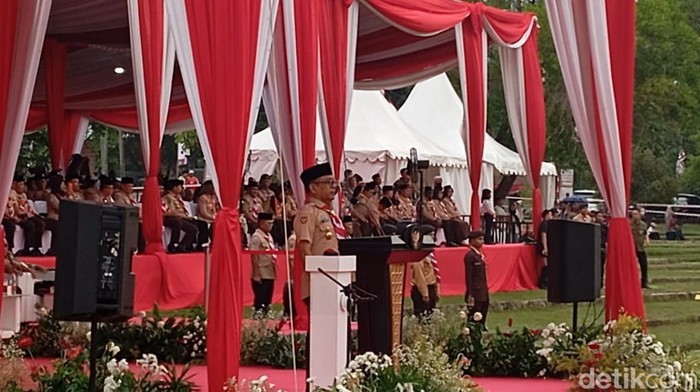 Menyentuh Hati, Upacara Pramuka yang Dipimpin Pahlawan Disabilitas