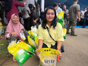 Senangnya Warga Bisa Beli Beras Murah di GPM: Terima Kasih Pak Kapolri