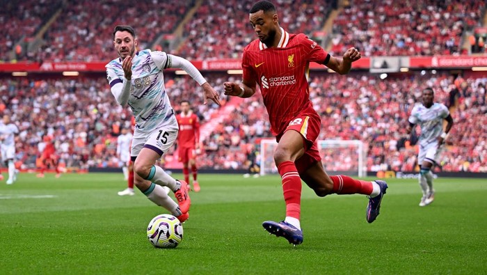 LIVERPOOL, ENGLAND - SEPTEMBER 21: (THE SUN OUT, THE SUN ON SUNDAY OUT) Cody Gakpo of Liverpool during the Premier League match between Liverpool FC and AFC Bournemouth at Anfield on September 21, 2024 in Liverpool, England. (Photo by Andrew Powell/Liverpool FC via Getty Images)