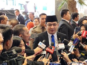Kata Pasha soal Diam Kala Anggota Dewan Joget Usai Sidang Tahunan Kata Pasha soal Diam Kala Anggota Dewan Joget Usai Sidang Tahunan