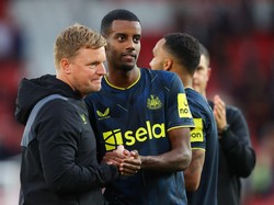 Howe: Newcastle Harus Siap Lanjutkan Hidup Tanpa Isak