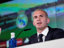 Video: Saat Mastantuono Malah Puji Messi Usai Diperkenalkan Madrid