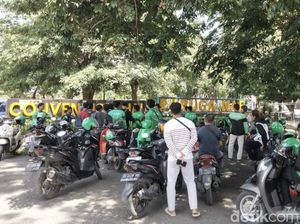 Driver Grab Bima Mogok Massal, Matikan Aplikasi hingga 16 Agustus Driver Grab Bima Mogok Massal, Matikan Aplikasi hingga 16 Agustus