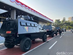 Suasana Jelang Sidang Tahunan MPR Hari Ini, Helikopter-Rantis Bersiaga