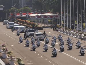 Mewah dan Gagah, Mobil Kepresidenan Antar Prabowo Hadiri Sidang MPR Mewah dan Gagah, Mobil Kepresidenan Antar Prabowo Hadiri Sidang MPR