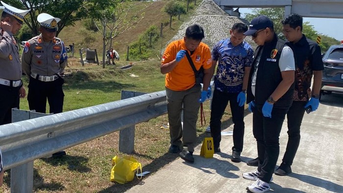 Tas Kuning Berisi Amunisi Ditemukan di Tol Madiun, 4 Orang Diperiksa