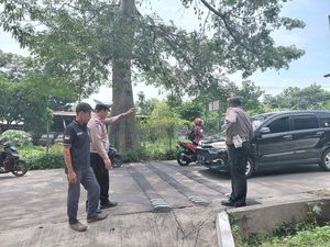 Polisi Tidur Deret 3 di Tanjakan Depok Dikeluhkan, Akhirnya Dibongkar Polisi Tidur Deret 3 di Tanjakan Depok Dikeluhkan, Akhirnya Dibongkar