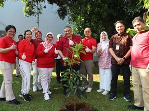 ASN dan BUMD Bogor Kompak Tanam Pohon demi Penghijauan